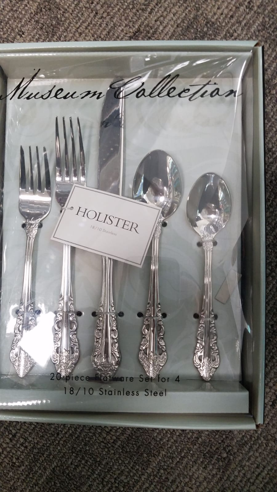 Holister G100137 20 Piece Flatware Set, Antique Baroque SS