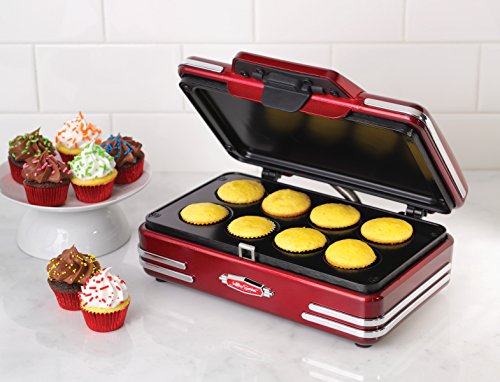 Nostalgia RCKM700 Retro Series 50’s Style Non-Stick Mini Cupcake Factory