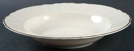 Bernadotte 23cm/9" Soup Bowl, Ivory Gold