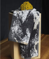 European Art Onyx Hand Towel Grey and Gold