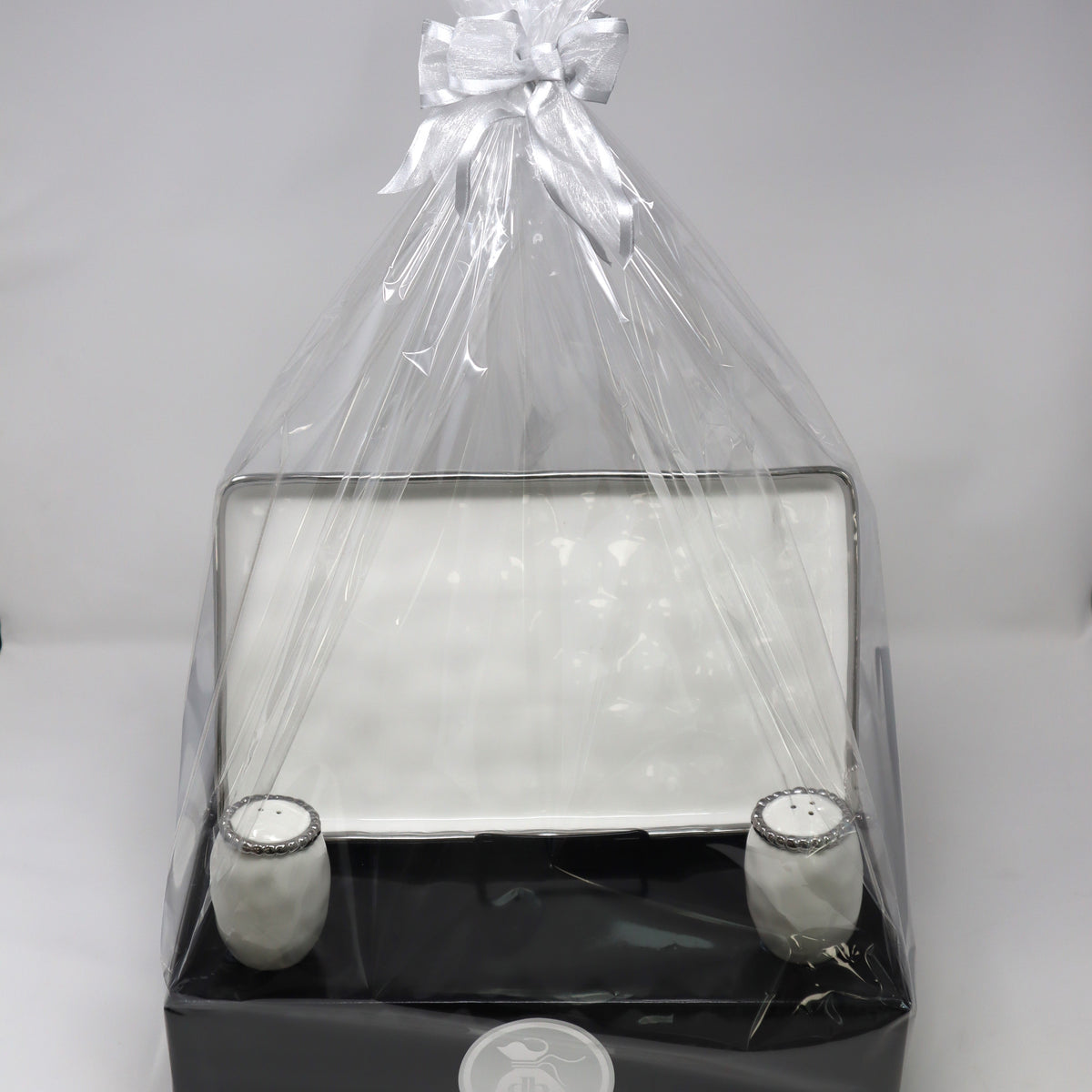 Vort Gift - Silver Rim Tray with Salt & Pepper Shakers