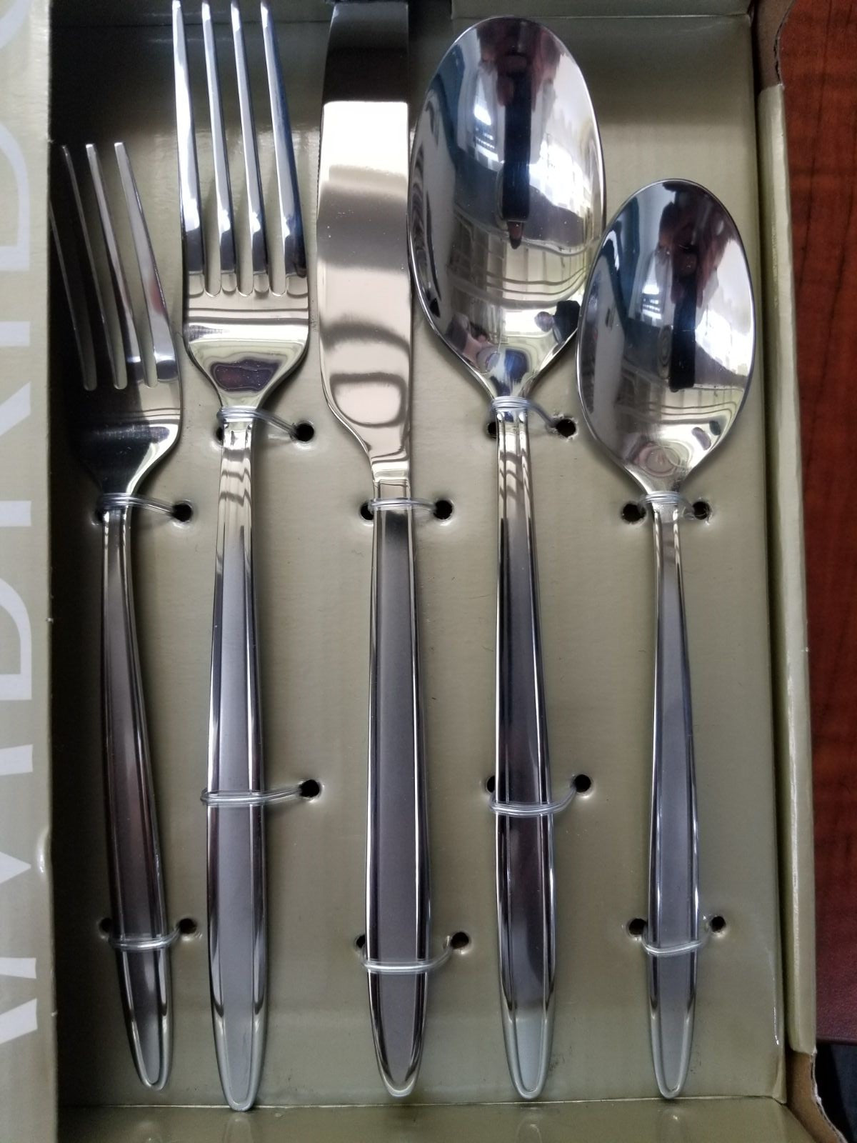 Cambridge 20 Piece Flatware Set, Albina Sand - Service for 4 NOT 18/10
